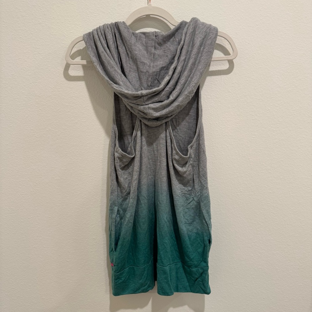 Pink Lotus Heather Gray Top - Picture 5 of 9